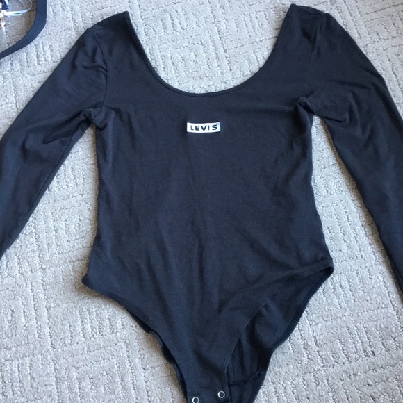 Levi’s black long sleeve low cut bodysuit - Picture 2 of 6